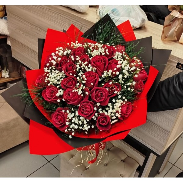 25 Gül Buketi